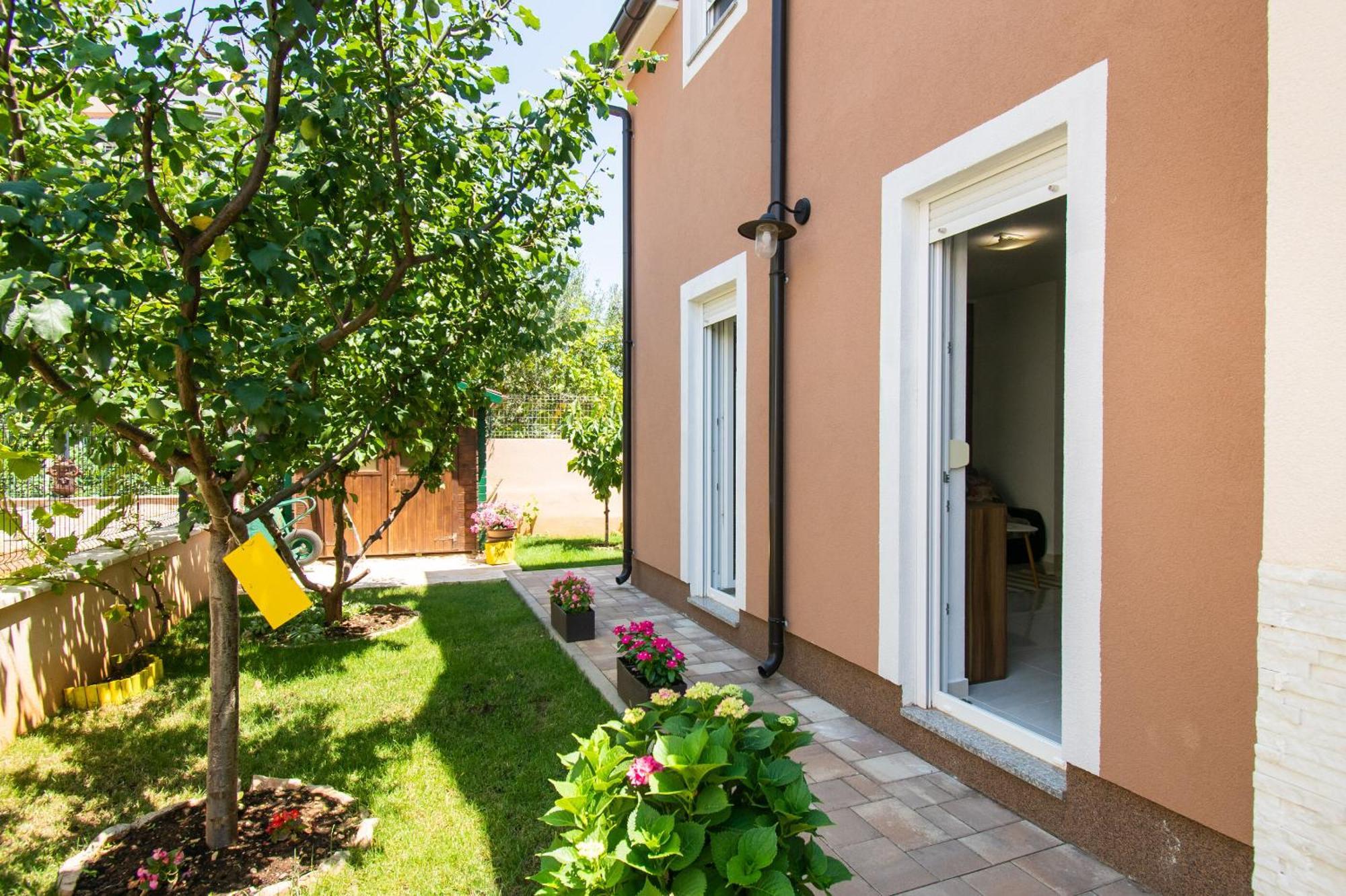 Apartment Ninić Srima Zewnętrze zdjęcie