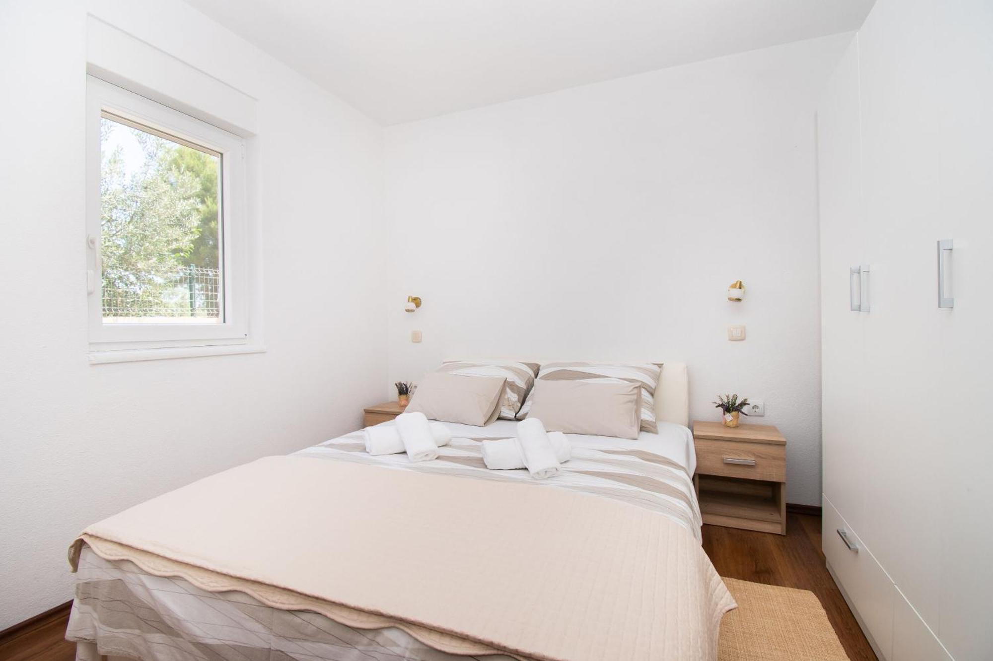 Apartment Ninić Srima Zewnętrze zdjęcie