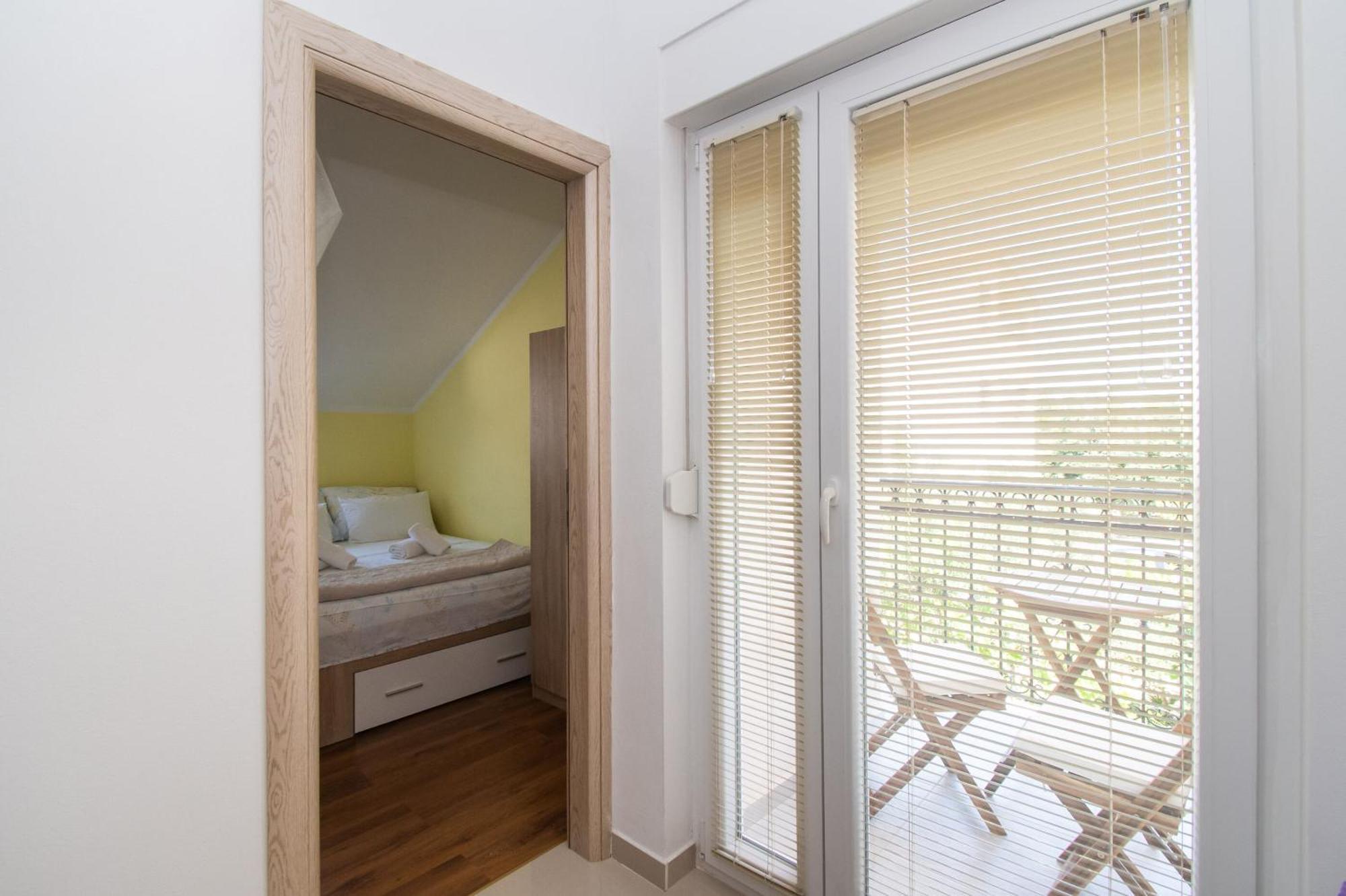 Apartment Ninić Srima Zewnętrze zdjęcie