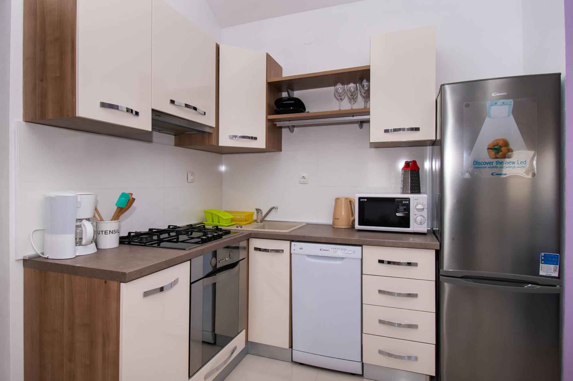 Apartment Ninić Srima Zewnętrze zdjęcie