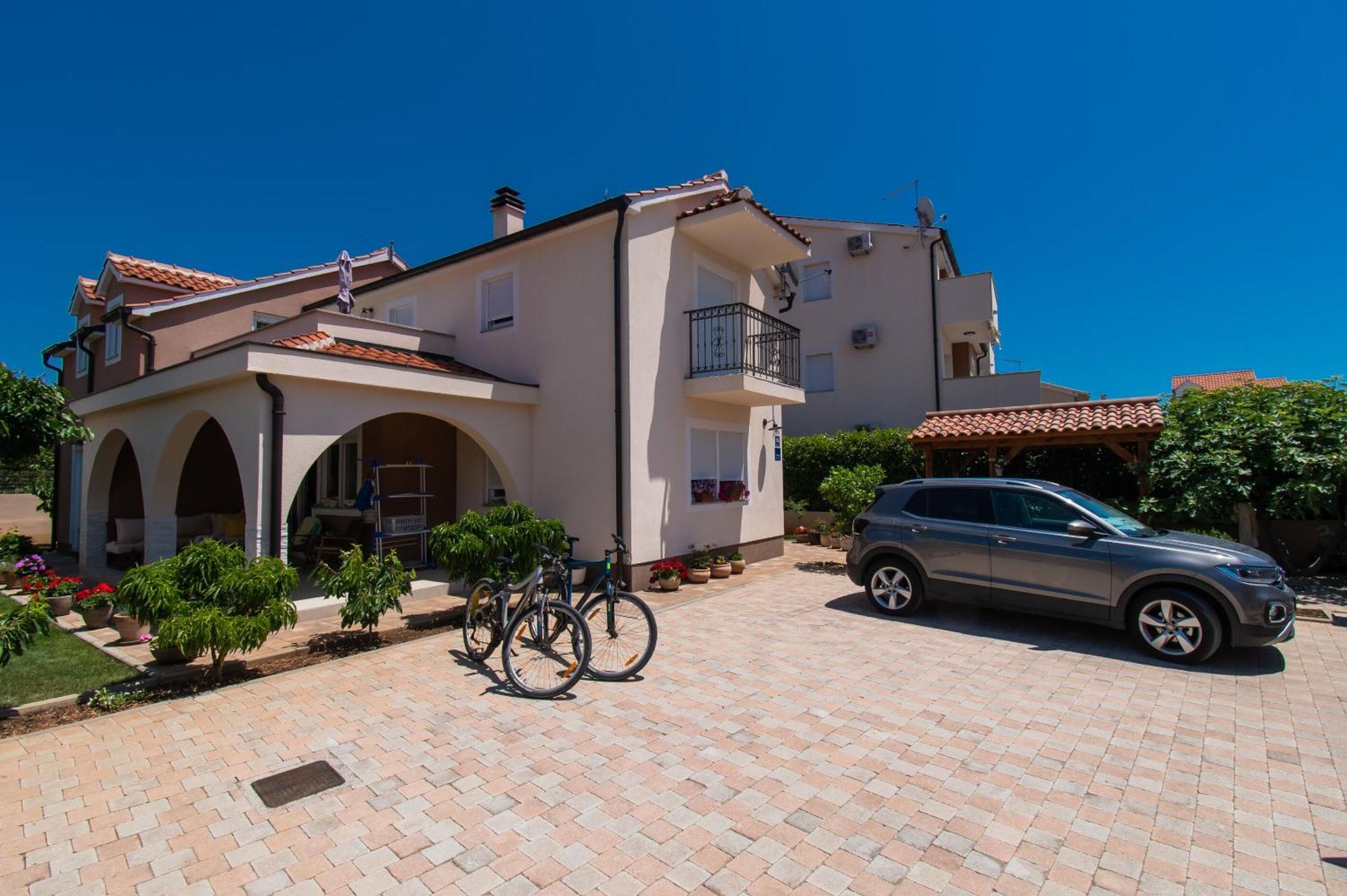 Apartment Ninić Srima Zewnętrze zdjęcie