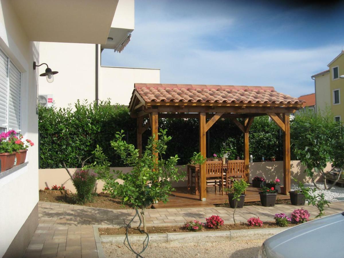 Apartment Ninić Srima Zewnętrze zdjęcie